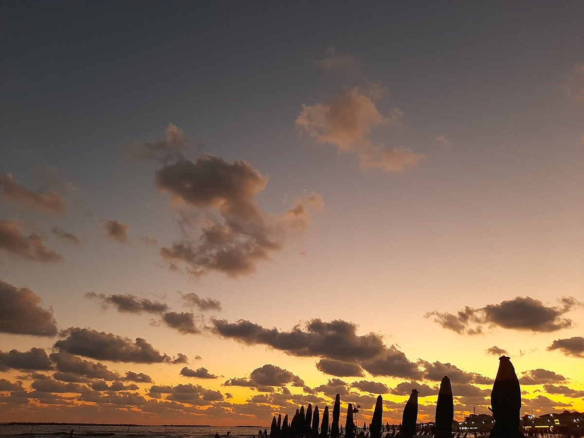 some kindness..🌌🖤