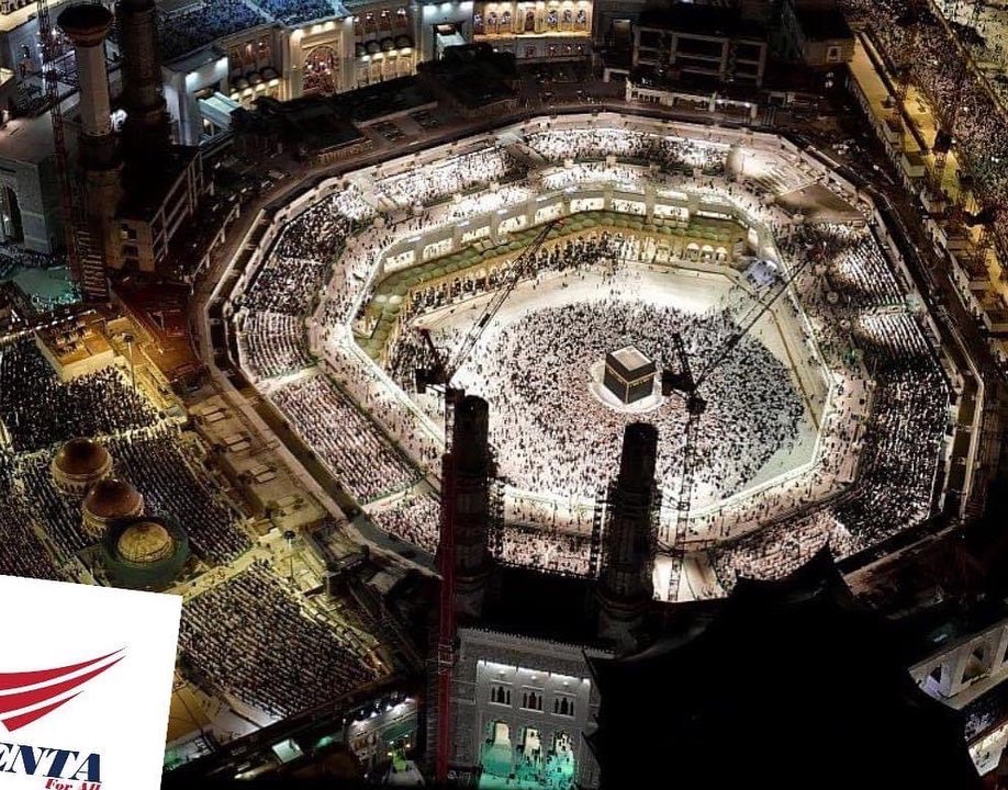 ForRenta's tweet photo. #Grandmosque #Makkah 
witnesses a huge influx of pilgrims and worshippers.

#RentaForAll #joinrenta #rentaisfuture #makkah #pilgrims #1443Hijrah #Ramadan https://t.co/HmBBDxSUf2
