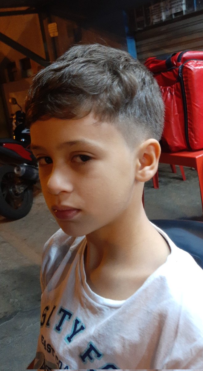 Thomas Shelby de centavos, meu irmão é figura demais kkkkkk