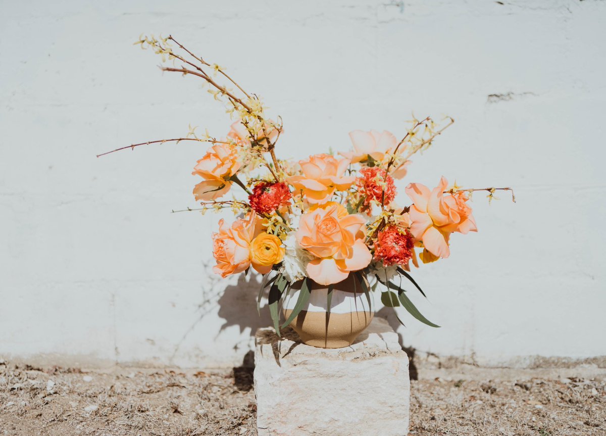 PinaTaylotta's tweet photo. Our entire staff doesn’t have moms, therefore you have to order Mother’s Day flowers from us for your mothers so we’re not sad &amp; depressed. Thank you. 💛💛💛

https://t.co/tX6qirnZ69 https://t.co/LxSXPZ9YkY