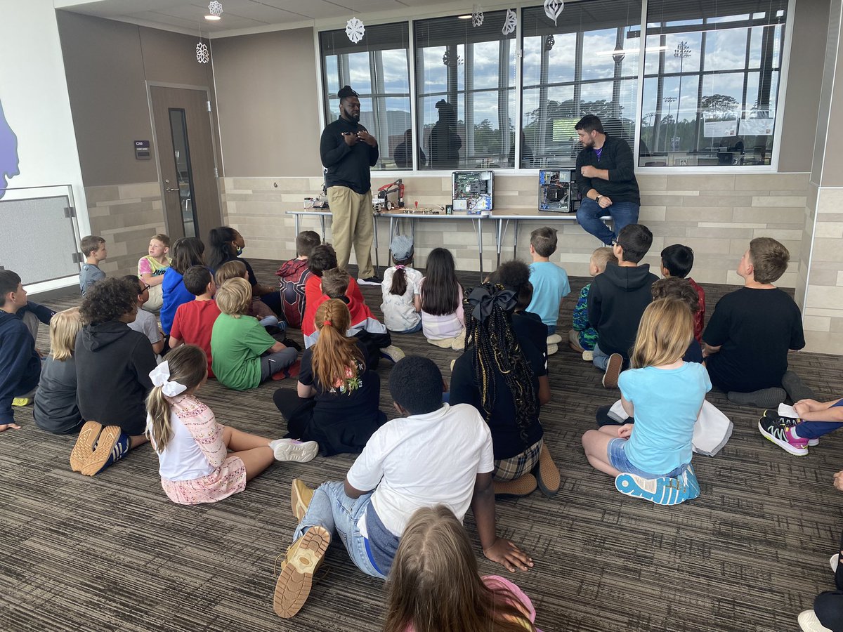 Thank you <a href="/WillisISD_CTE/">Willis ISD CTE Center</a> for an amazing day!! Our 4th Graders had a blast and learned so much! <a href="/WISDParmley/">Parmley Elementary</a> #ParmleyPROUD