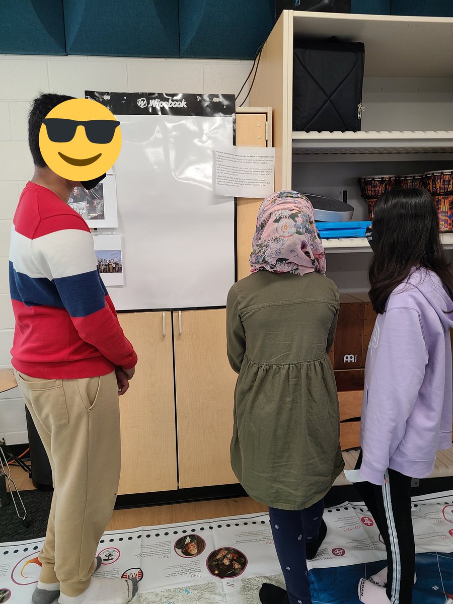 pattersonsclass's tweet photo. Thx to @vanderwalc &amp; @MrsTPhil for another great visit today working w/gr7s to help consolidate some of our thinking from this year so far &amp; make connections to #UNDRIP. This will continue to guide our thinking through our inquiry this spring. @HDSBIndigenous @DesmondHDSB https://t.co/w5PUrlRmIL