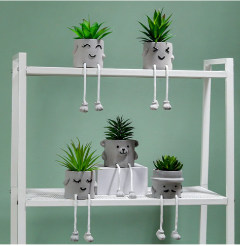 SandRshop21's tweet photo. Such cute little characters! There are different expressions to choose from so be sure to visit our website to make your selection! #smallplantpots #succulentplantpots #smallfaceplantpots #characterplantpots #expressivesmallpots
https://t.co/aQ5jJ2yRbL https://t.co/9JKdx2QTP6