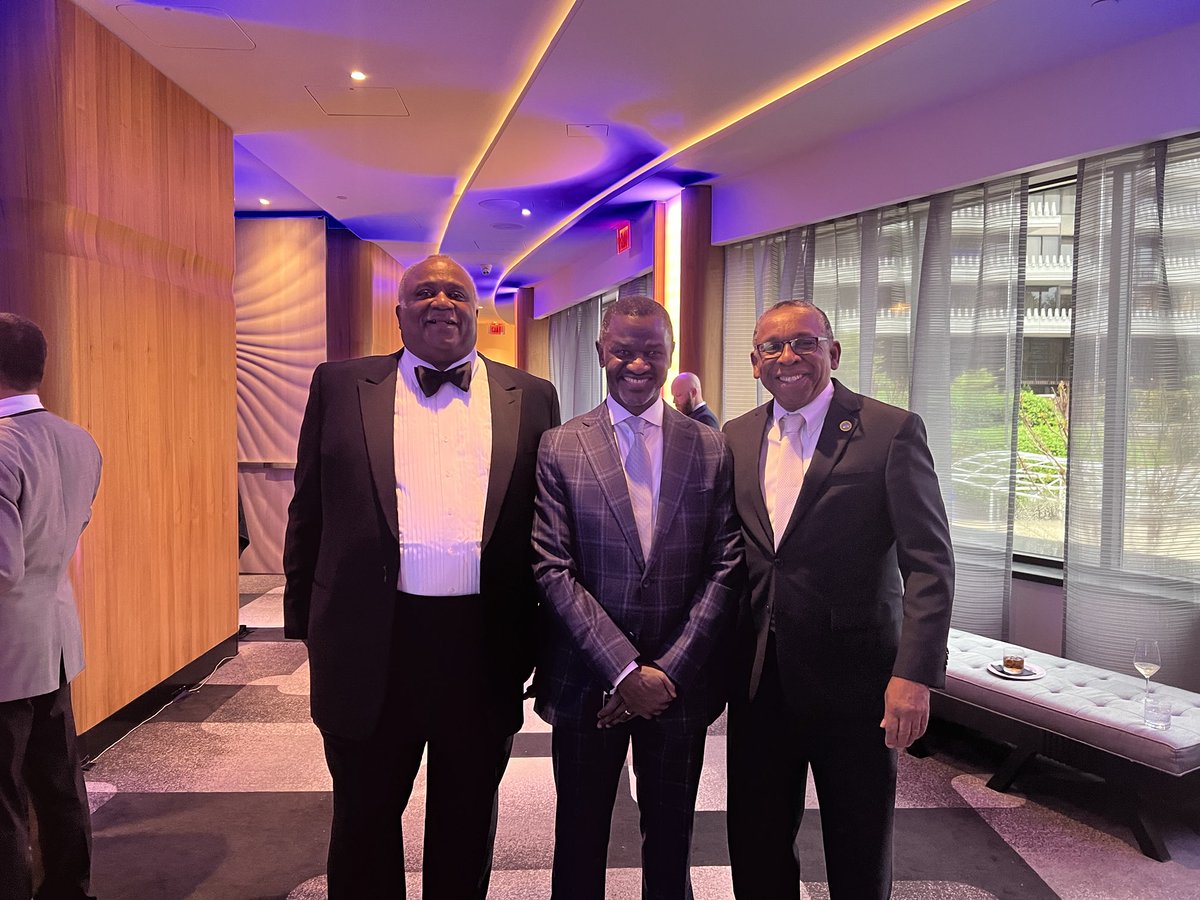 Honored to join ⁦<a href="/NMQF/">NMQF</a>⁩ CEO Dr Puckrein and Xavier University President Dr Verret to celebrate success and discuss much needed work to address #healthdisparities. ⁦<a href="/XULA1925/">Xavier Univ. of LA</a>⁩ ⁦<a href="/WHI_HBCUs/">White House HBCUs</a>⁩