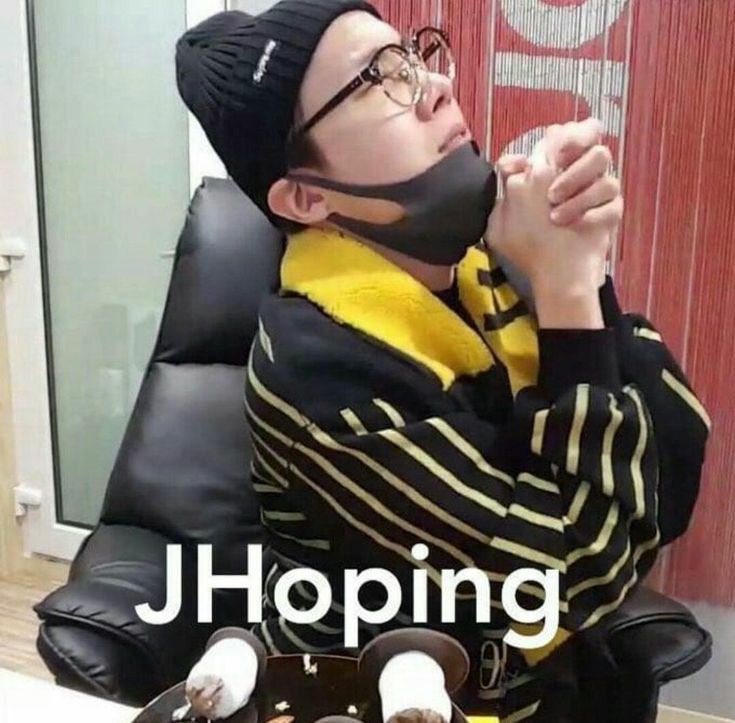 yglossxo's tweet photo. imagine if we get cowboy yoongi for mv https://t.co/JRd6reWQ4l