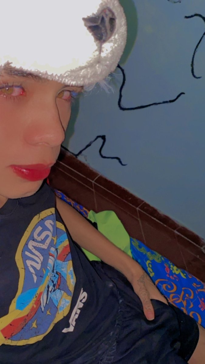 comfidelayy_'s tweet photo. 😶‍🌫️Rt?? https://t.co/DIyYTKCJZl