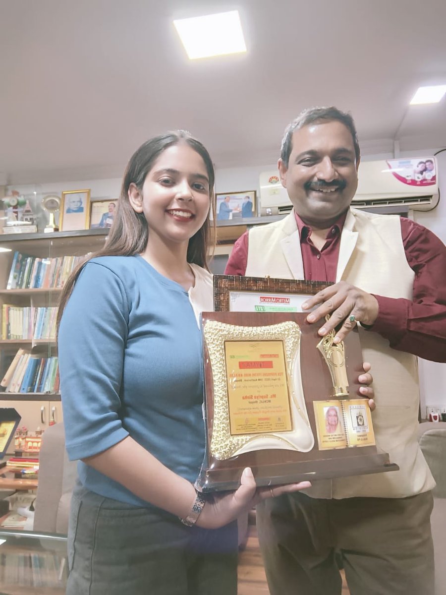 kg_suresh's tweet photo. Congratulations to MCU student Supriya Sinha for winning the Ten Inspiring Young Minds award instituted by web portal #MetroMirror
@mcu_bhopal @IIMCAA @IIMC_India @JansamparkMP @OfficeofSSC @MCU_Khandwa @mcu_datia @McuRewa @gmec_official @ianuragthakur https://t.co/oYzWreg6QI