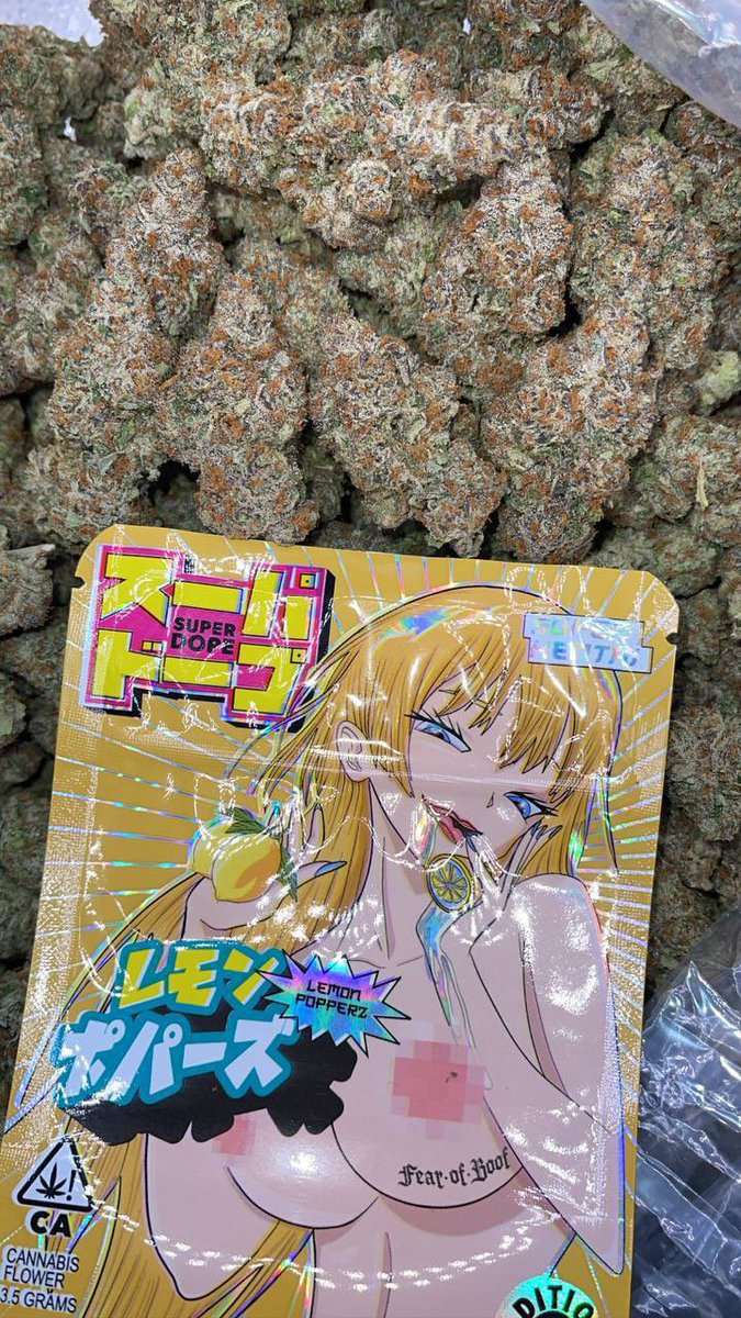 Happy_Paxx's tweet photo. They all come with dispo 8th baggies 💨 https://t.co/9koellmRdB