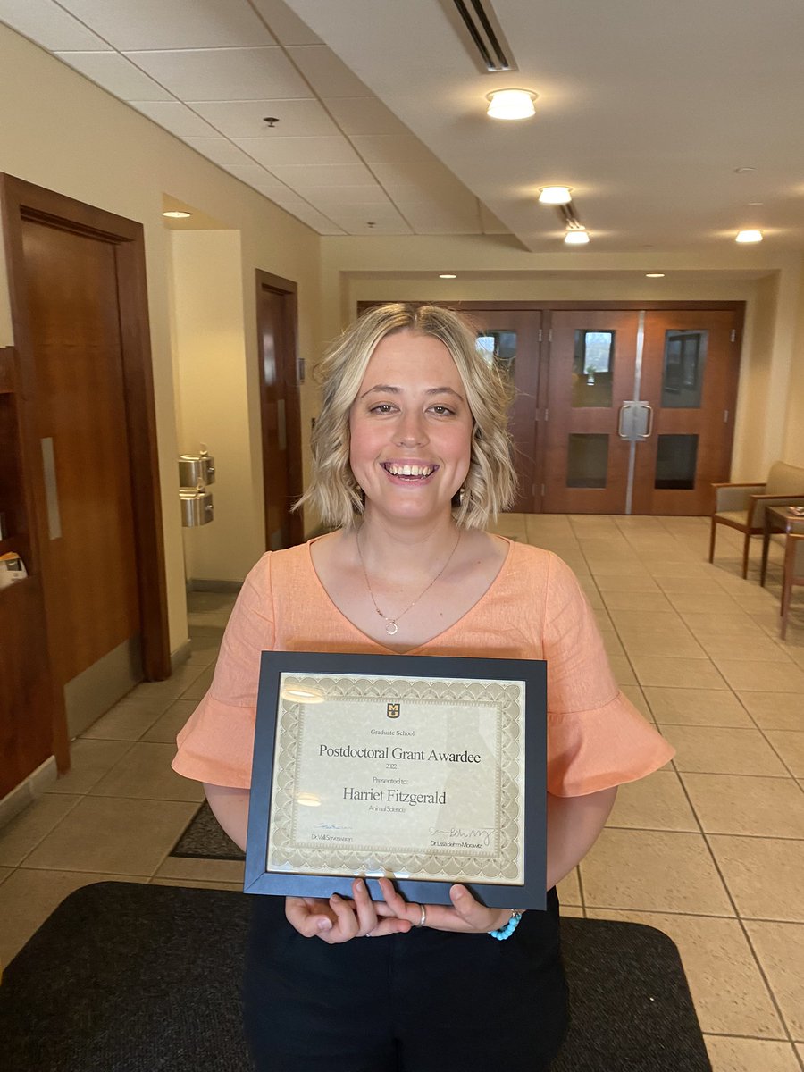 Dr Harriet Fitzgerald (@hcfitzgerald22) on Twitter photo Very proud to have our cool research recognized!! With great thanks to <a href="/MizzouGradEd/">Mizzou Graduate School</a> <a href="/mu_mupa/">MU Postdoctoral Association (MUPA)</a> <a href="/TheTomSpencer/">Tom Spencer</a> #teamuterus <a href="/MUAnimalScience/">Mizzou Animal Sciences</a> Very proud to have our cool research recognized!! With great thanks to <a href="/MizzouGradEd/">Mizzou Graduate School</a> <a href="/mu_mupa/">MU Postdoctoral Association (MUPA)</a> <a href="/TheTomSpencer/">Tom Spencer</a> #teamuterus <a href="/MUAnimalScience/">Mizzou Animal Sciences</a>