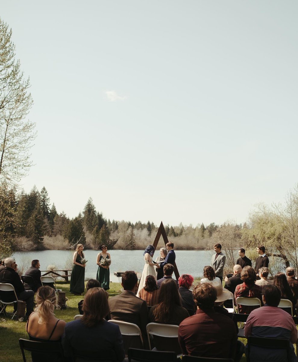 foresthunny's tweet photo. sneak peak wedding photos <3 https://t.co/e6t6NYv4aJ