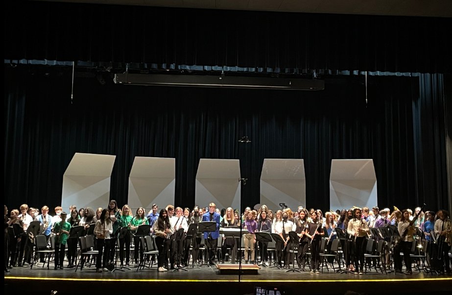 ReutherBands's tweet photo. Congrats to the 6 @ReutherCrusader Band students who participated in the MSBOA Honors Band! What a great evening of music put together in such a short time! @rochcommschools #RCSarts https://t.co/57z8axKqCb