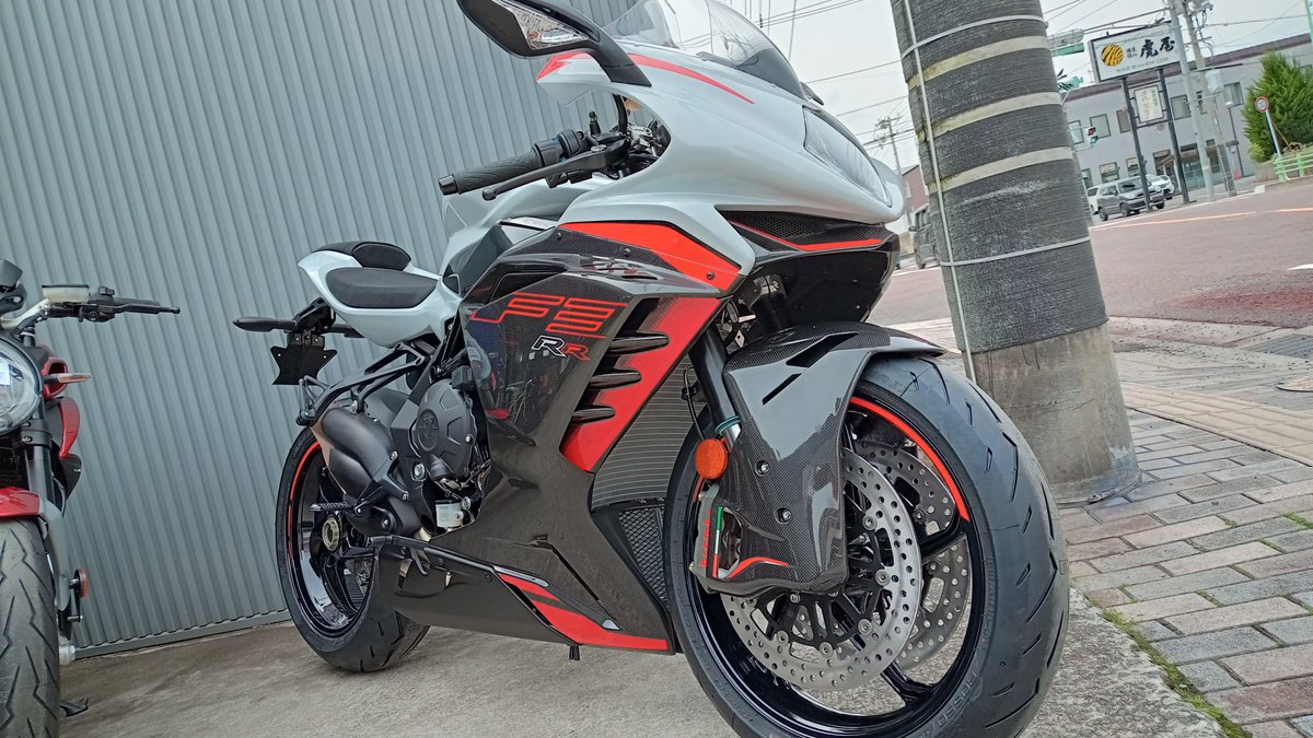 MOTO1WORKS's tweet photo. MV AGUSTA

福山市松永にも、F3RRが上陸しました！
是非とも現車をご覧ください。

お問い合わせお待ちしております！ https://t.co/ZI89Ul9OMj
