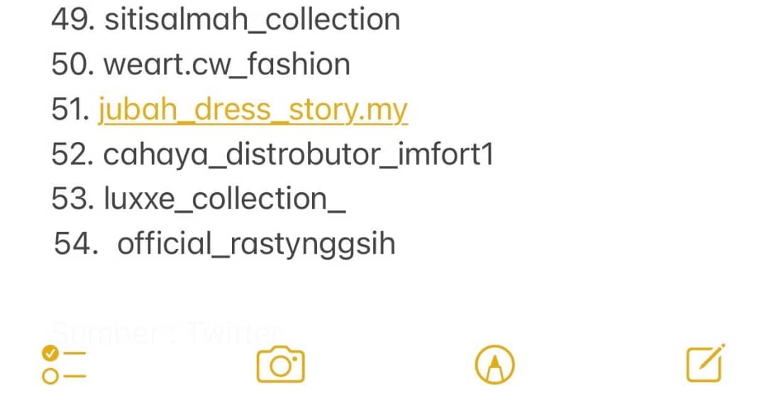Mayyaaaa_____'s tweet photo. SCAMMER BAJU RAYA ALERT!!
Ni list untuk refference korang. Maya hampir terkena, nasib pernah dengar orang bagithu ada scammer jual baju 5 rm250. 

Tips : dia mesti off comment and tak boleh self pickup
Hati2 shopping tau! https://t.co/btDNjaaBvr