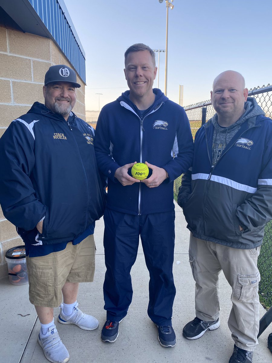 OHEagleSoftball's tweet photo. And....congrats to Coach johnson and coaching staff of Tucci and Buckler on their 100th win together! #tweetswithtuckey https://t.co/fpYqr6DFRo