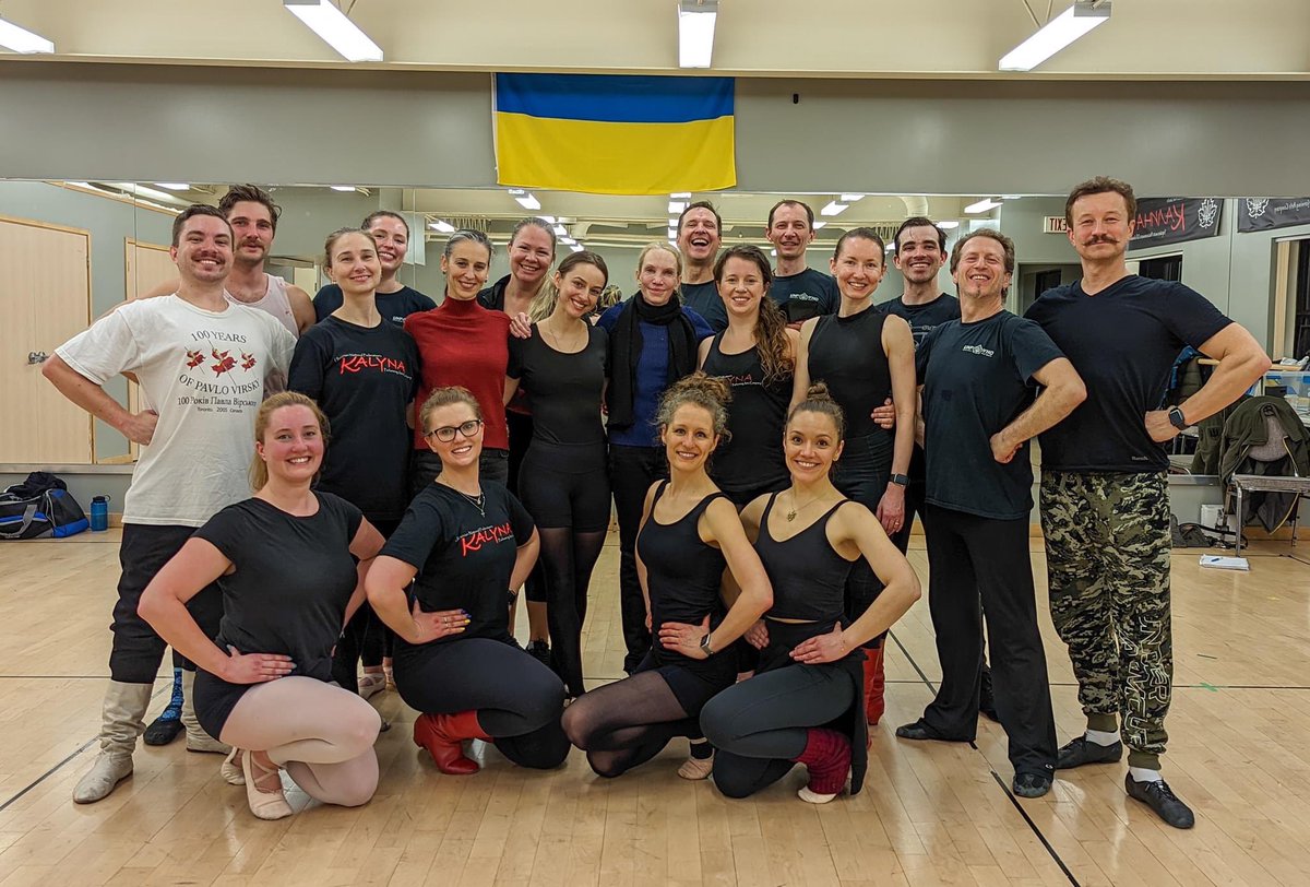 KalynaDanceUNF's tweet photo. We were honoured to have rehearsal with retired principal dancer @sonianboc from the @nationalballet and Evelyn Hart- former principal dancer with the @RWBallet! https://t.co/dPA7xnBgrs