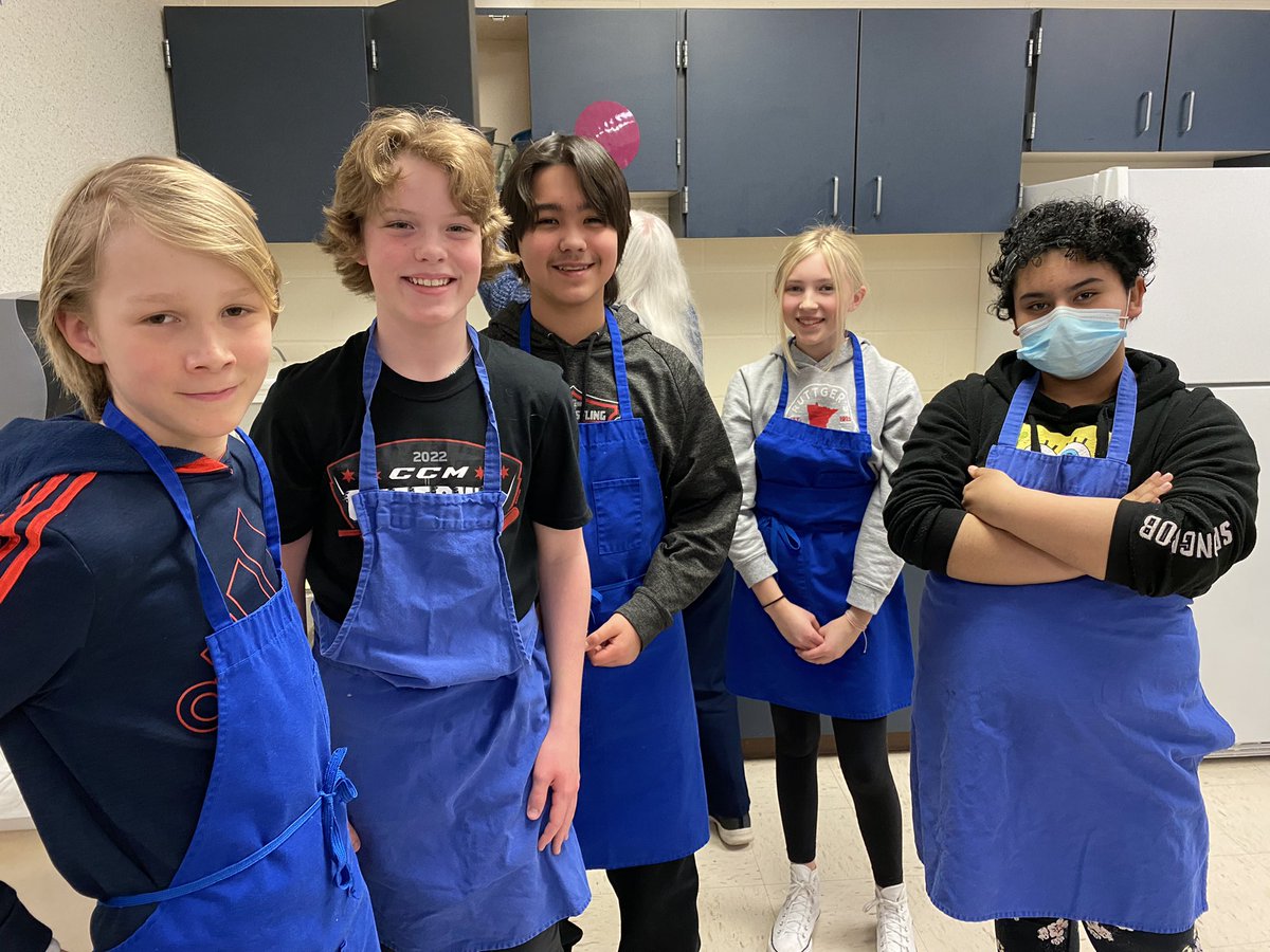 EGFAdamsApples's tweet photo. We practiced following directions and making blueberry muffins today… kids did great! #cmspride #egfcms #EGFpride https://t.co/4VVikxl3Nr
