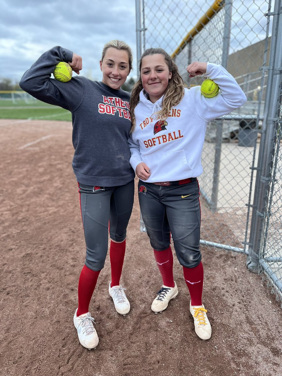 softball_athens's tweet photo. The squad is finding barrels, defeating Groves 13-1 (6 inn) &amp; 5-2. 

Goodhew was the winning pitcher in G1, dealing a 2-hitter with 8 Ks. The team had 17 hits in 34 ABs + Dahlerup went yard.

In G2, Dahlerup got the W, fanning 7. Not a single RedHawk struck out + Musto hit a 💣. https://t.co/jcENMdSQs8