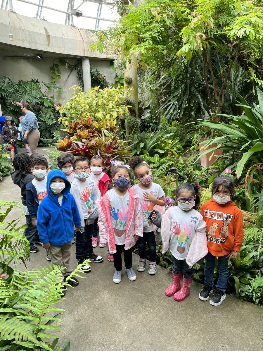 harleygrl80's tweet photo. We had a blast at the Botanical Gardens today! So glad the weather cleared up for us when we got there! @JOSECARDENASECC https://t.co/bk3Nlo7pW5