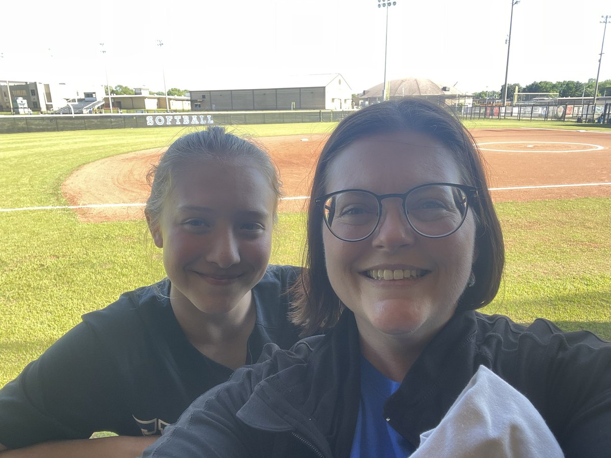 ShaBragwell's tweet photo. Honored to be invited to join many other fantastic teachers and athletes in this year’s softball teacher appreciation game.  Thank you, Charlee! https://t.co/x26l6fimOc