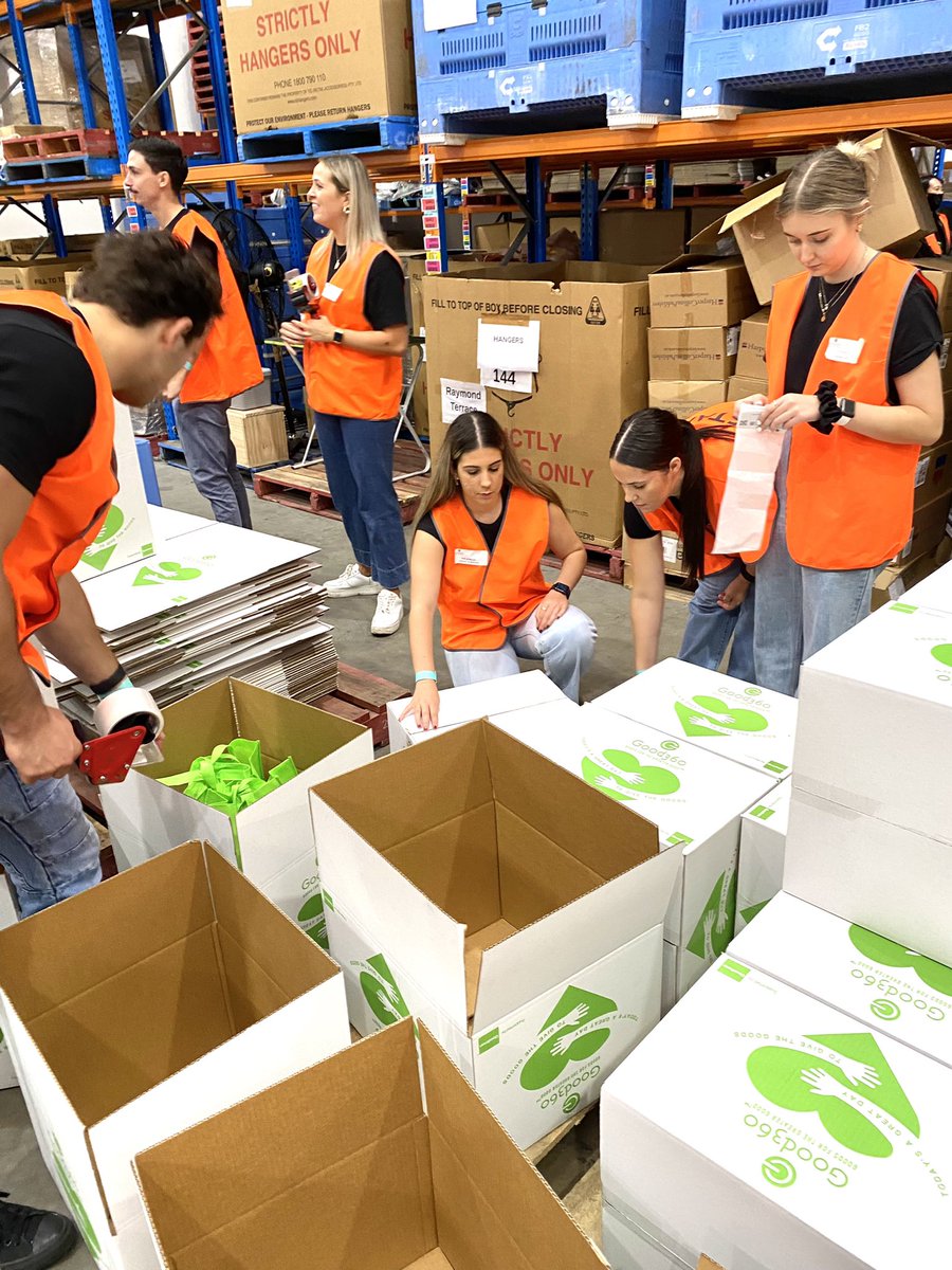 Catering✅
Warehouse tours✅
Packing station✅
Photo wall✅
All at <a href="/good360au/">GOOD360 AUSTRALIA</a>’s 7th birthday celebration today🎉💚