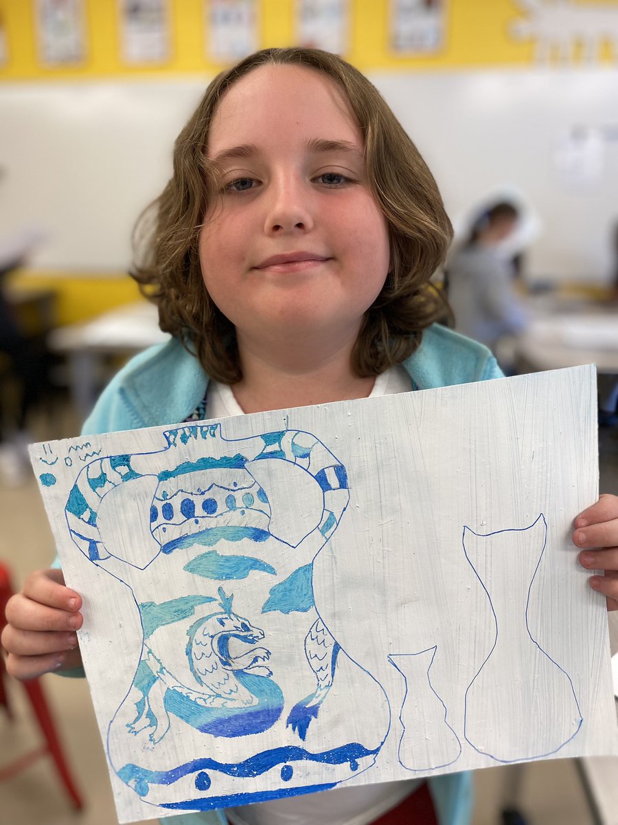 Starting to design our Ming dynasty vases <a href="/missseneski/">Miss Seneski</a> <a href="/RidgeElemMentor/">Ridge Elementary</a> #ridgesrocks #onceacard