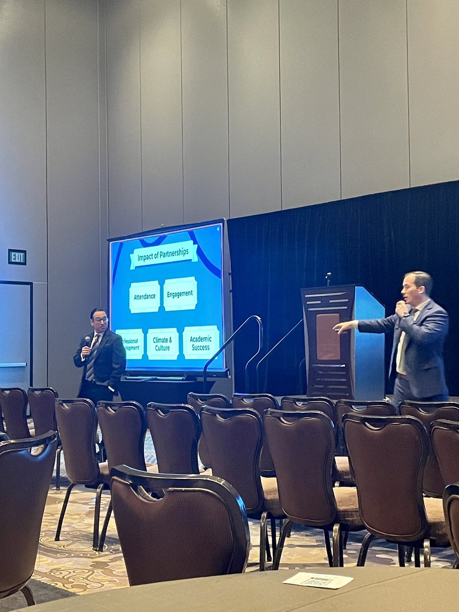 JerimySmith_6's tweet photo. This past week I got the opportunity to present on the “Power of Partnerships” at the MSA Conference. It was a blessing to share how Whitsitt Elementary collaborates with the community to provide resources to our teachers, students, and families. #communitypartnerships #msa2022 https://t.co/KotQr2f3Ba