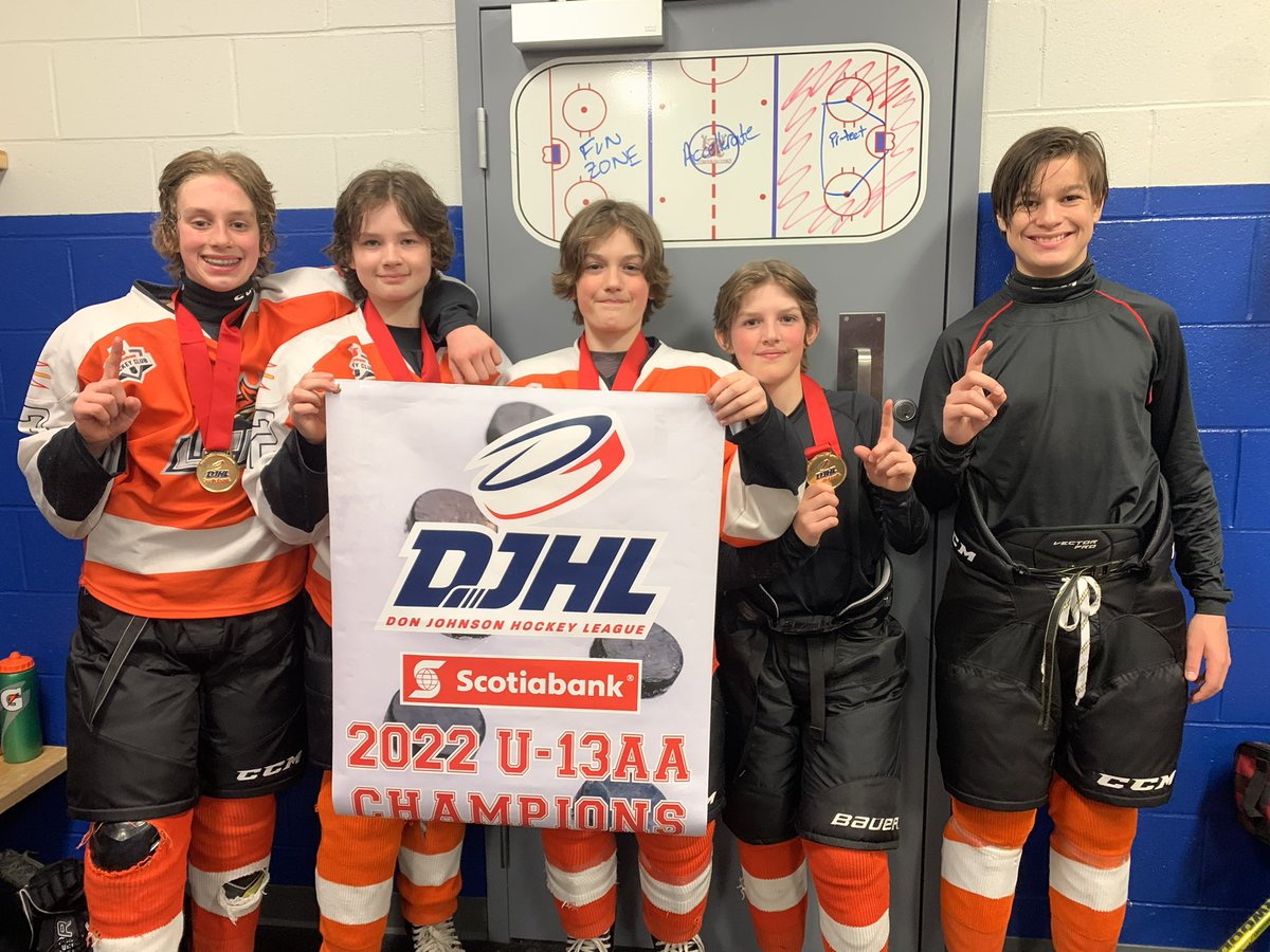 SJMHA's tweet image. Shout out to Caps Alumni Sam Williams, Michael Kavanagh, Jonah Healey, Josh Fitzgerald and Blake Andrews for capturing the DJHL U13AA Championship tonight with the @BNS_Lynx_Peewee Way to represent boys!!!