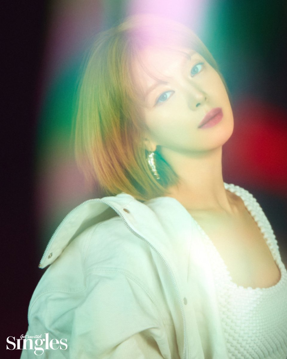 singlesmania's tweet photo. 복귀 후 첫 솔로곡인 #YSTERDAY 로 컴백한 #초아 ❤️ 초아와 함께 완성한 색다른 모습의 화보와 인터뷰를 #싱글즈5월호 에서 확인해보세요!👏🏻 #CHOA 

https://t.co/TKl9FHA9XF
https://t.co/u3xk9PJMIK https://t.co/90iANvPVRs