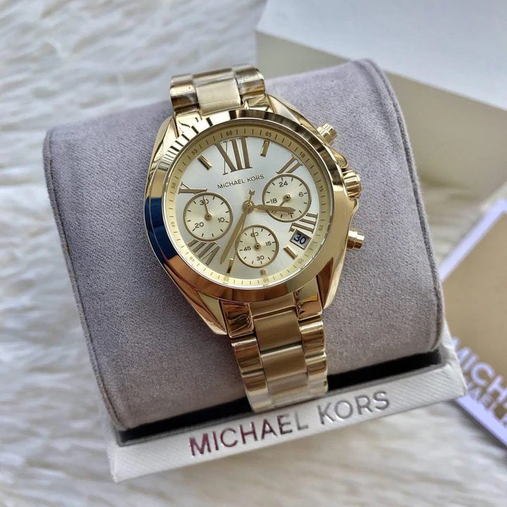 GabonChrono's tweet photo. Michael Kors: Mk5798. Service Clients: 077 89 89 87 https://t.co/7mcT9aPUPp  #gabon #montredeluxe #mode #shopping #horlonge #montrehomme #ChampionsLeague #montrefemme #franceinfo #NewProfilePic #afrique https://t.co/s4XtytGcdN