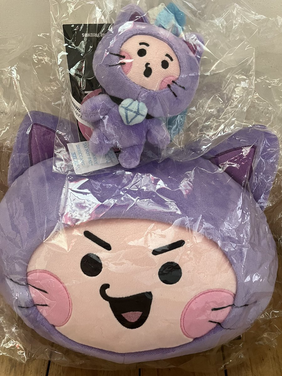 doublebcart's tweet image. wts/lfb:

chili cushion and bag charm (sold as set) with free treasure keyrings - 2500

🏷 treasure chili cushion bag charm hyunsuk jihoon yoshi junkyu haruto yedam mashiho doyoung asahi jaehyuk junghwan jeongwoo