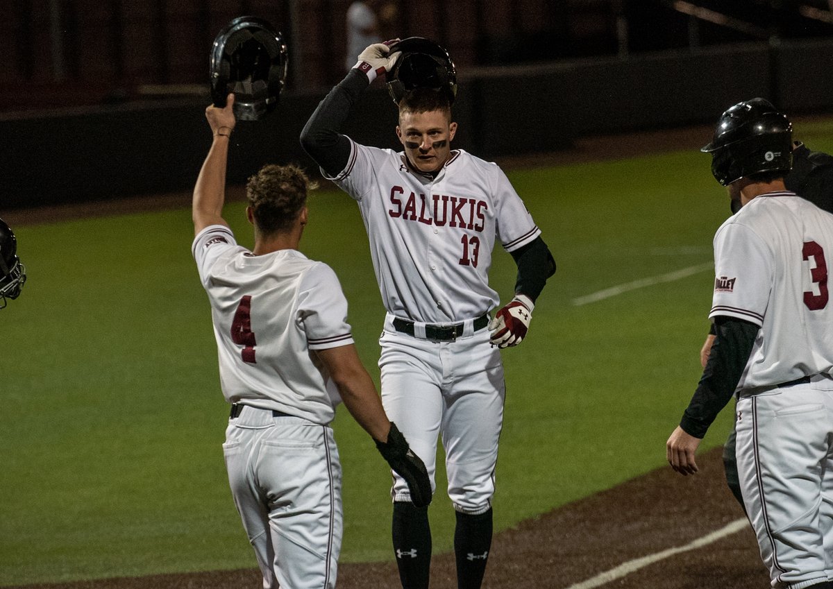 SIU_Baseball's tweet photo. THIS GAME IS TIED ‼️‼️‼️

Give @weber_jt his cape! 🦸‍♂️ His 33rd career bomb ties the game!

E8 | SIU 6, SEMO 6 https://t.co/1OIZH1Zqd1