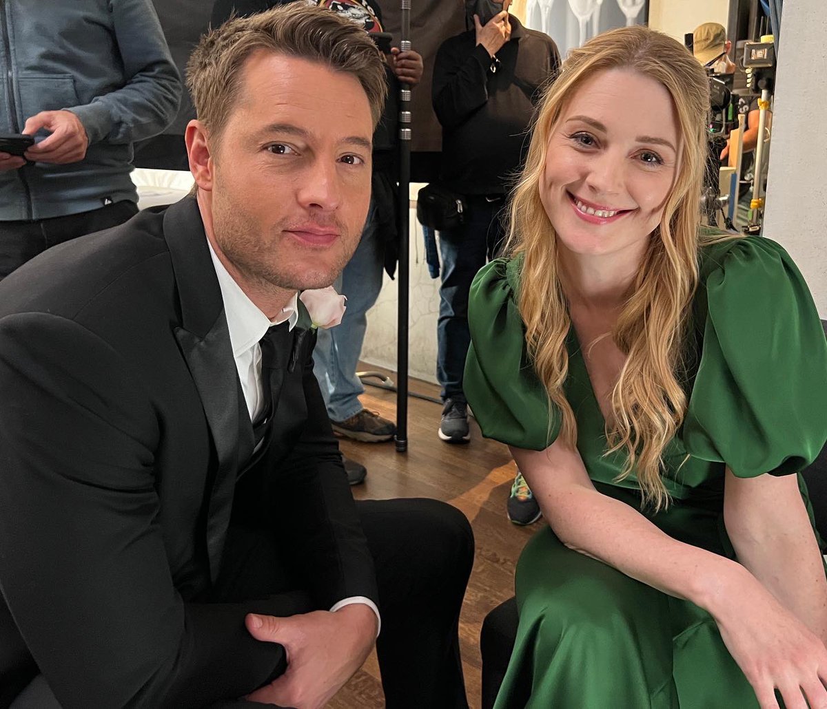 Justin Hartley tweet media