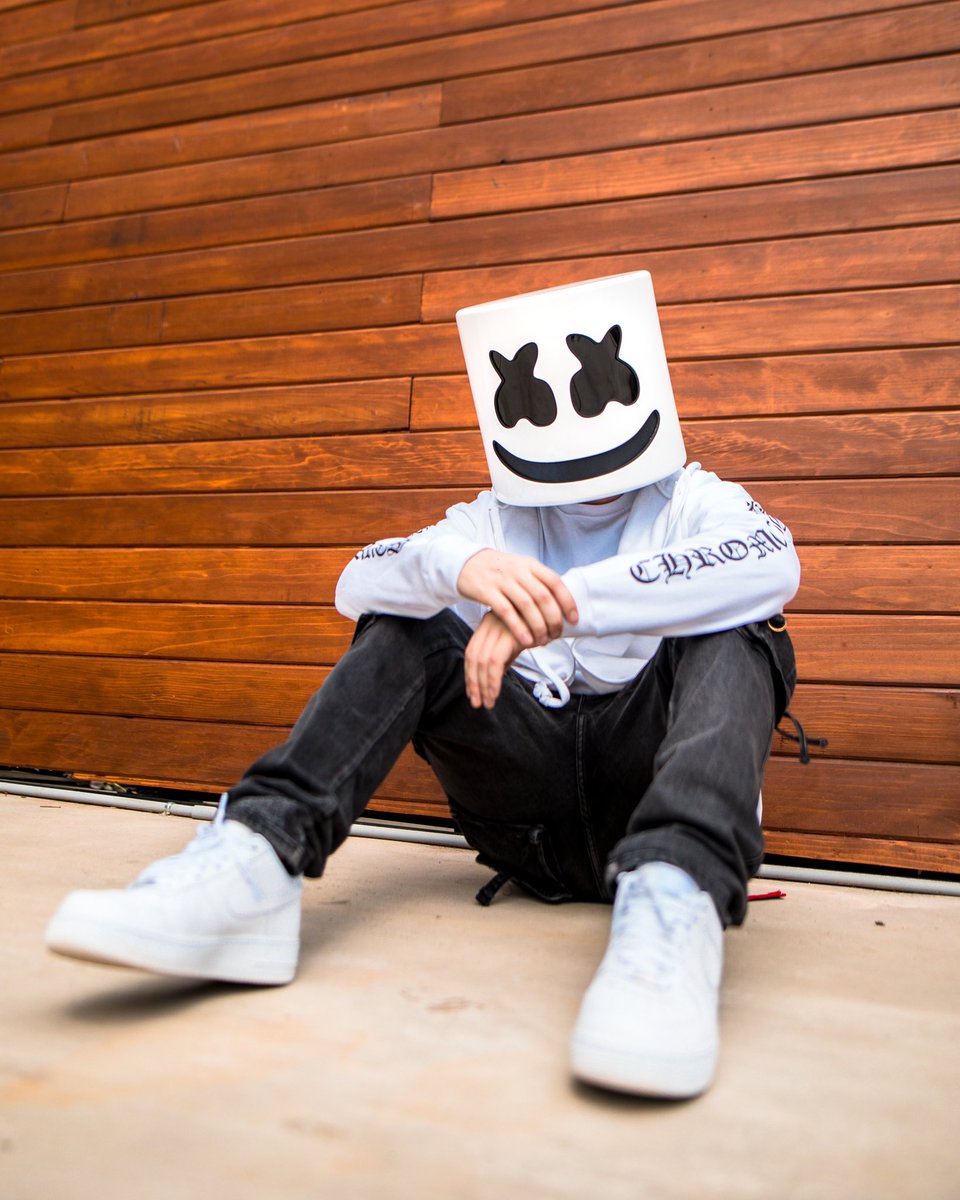 FOLLOW @marshmello