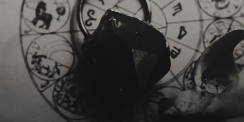 HeirOfRuins's tweet photo. ㅤ❛ Sometimes I'm terrified of my 𝒉𝒆𝒂𝒓𝒕, 
ㅤㅤㅤof its constant 𝒉𝒖𝒏𝒈𝒆𝒓 for whatever it is it wants. ❜ https://t.co/DOsXotCG6c