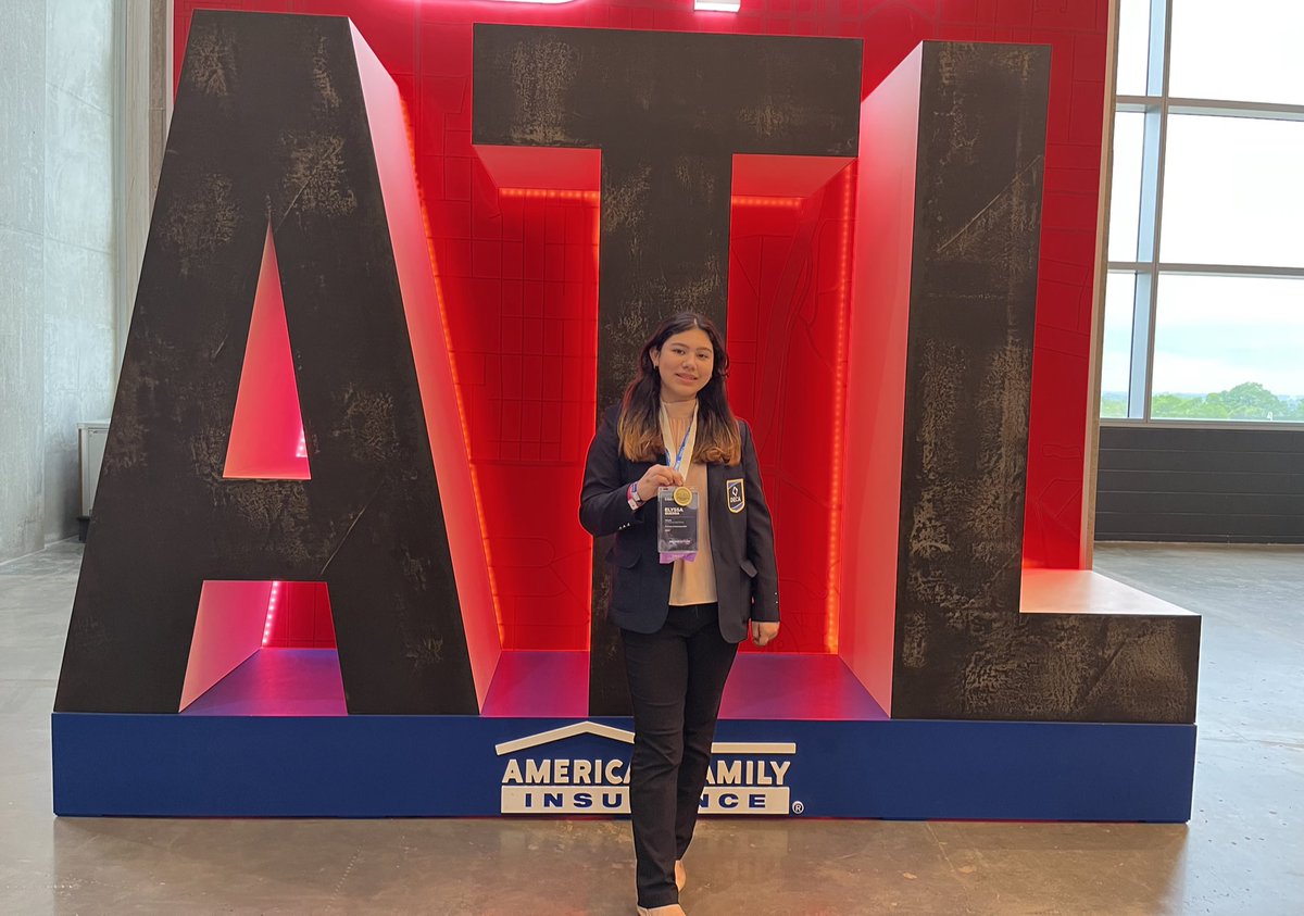 Los Fresnos High School DECA tweet media