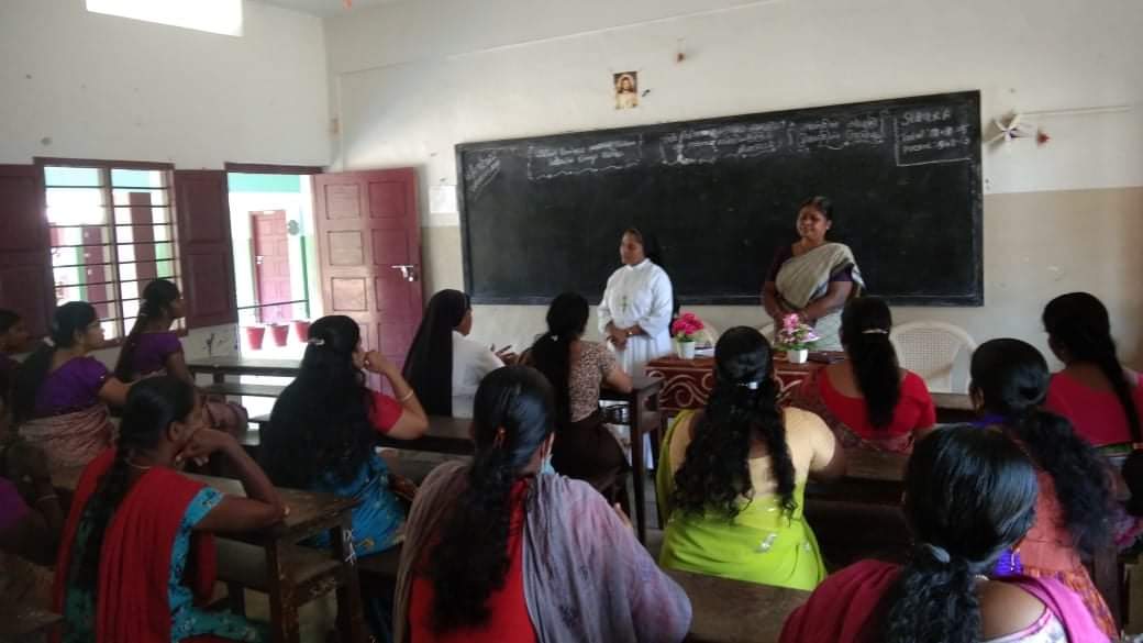 SanFirstIndia's tweet photo. #projectcodered was SFI's endeavour to address period poverty during the pandemic. Over 5000 women and girls were provided with menstrual education and sustainable hygiene kits. The project has since closed and the external evaluation is currently ongoing. https://t.co/Tgh4s7bYoz