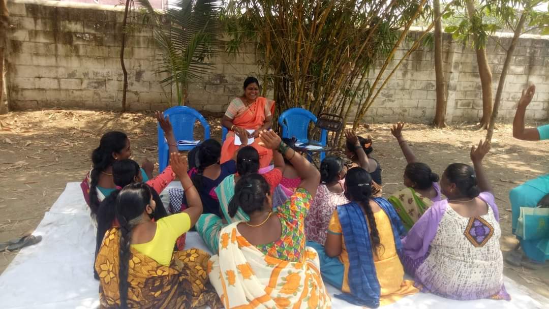 SanFirstIndia's tweet photo. #projectcodered was SFI's endeavour to address period poverty during the pandemic. Over 5000 women and girls were provided with menstrual education and sustainable hygiene kits. The project has since closed and the external evaluation is currently ongoing. https://t.co/Tgh4s7bYoz