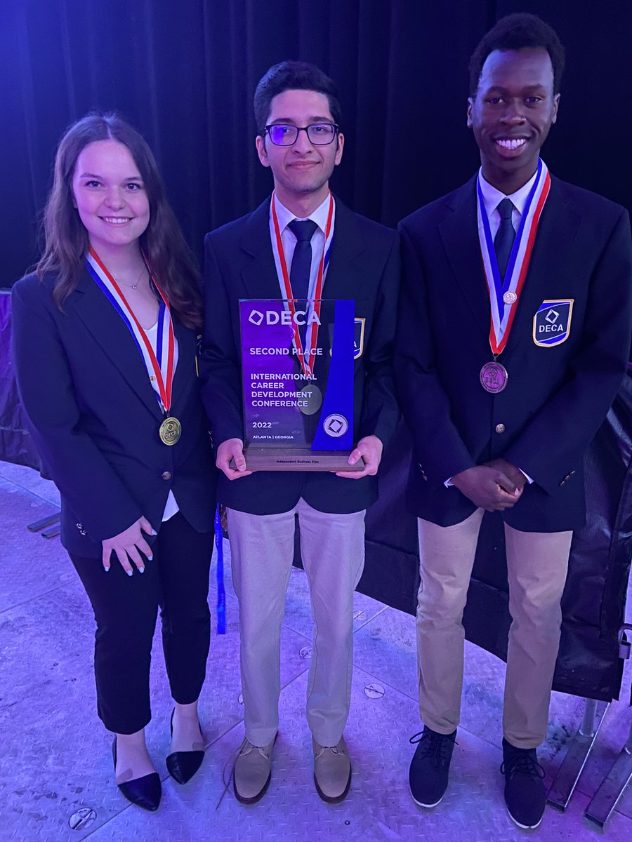 BillericaDeca's tweet photo. Congratulations Kadyn Kabuga, Moneil Tailor and Isabella Wiroll - 2nd place - EIB! Glass baby! https://t.co/7IrV2nKTLF