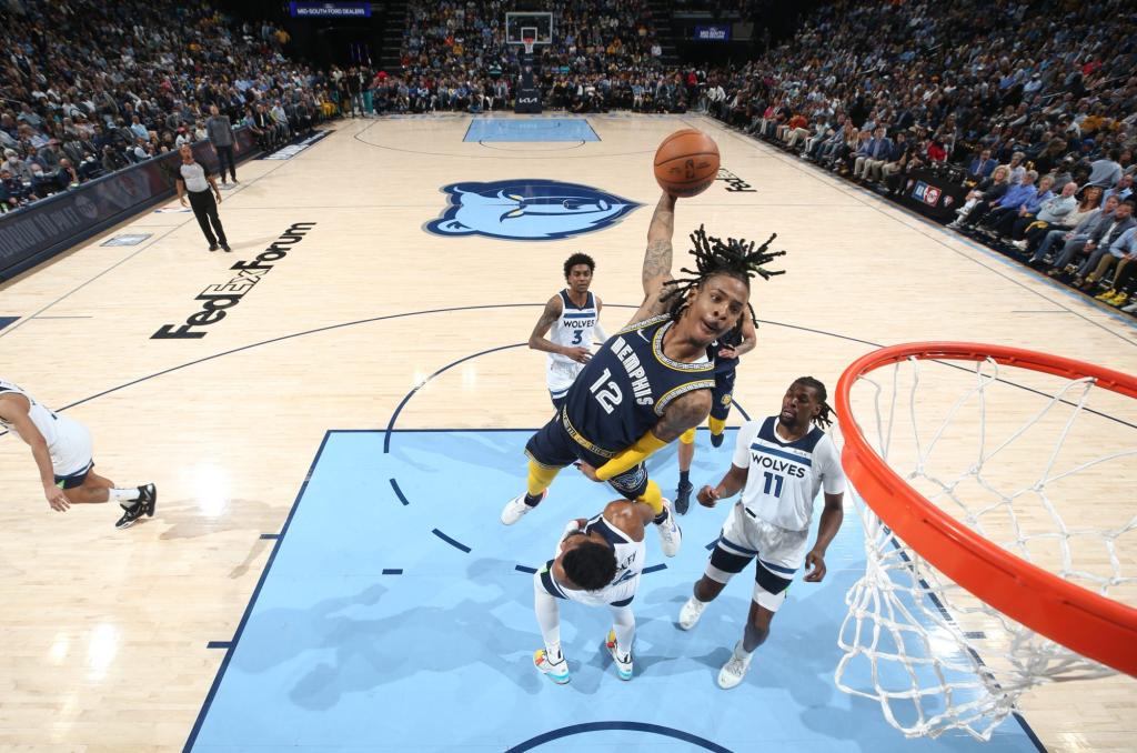 nypost's tweet photo. Ja Morant's last-second layup gives Grizzlies 3-2 series lead over T'wolves https://t.co/0OQKVxFodm https://t.co/ehiMpDH5yt