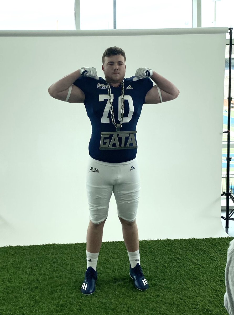 Isaac Rue tweet media