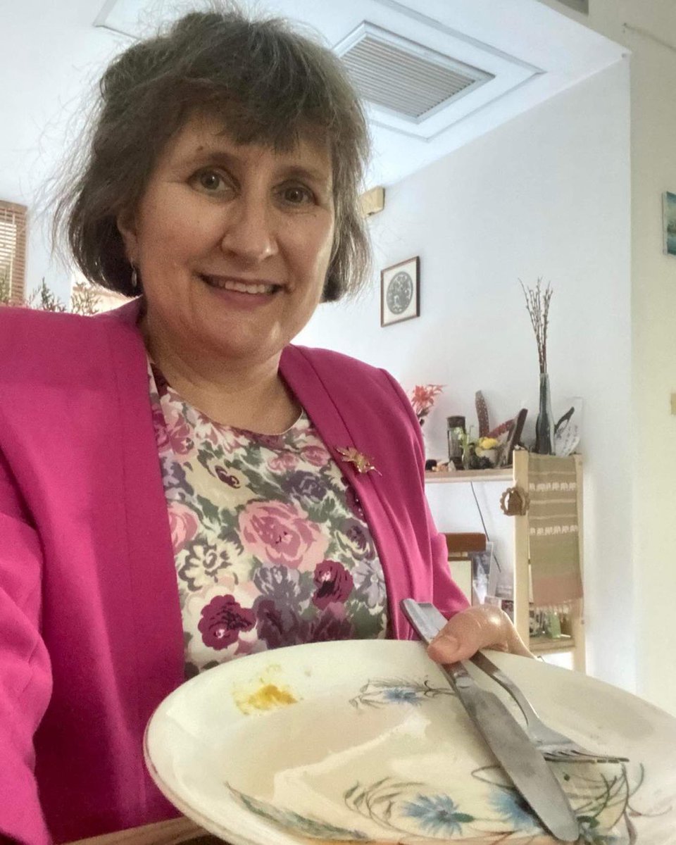 TraidhosBarge's tweet photo. #WorldStopFoodWasteDay Let’s combat food waste. Take a picture of you with your #EmptyPlate and share it with us under the comment  below. https://t.co/6rwvHHowAn