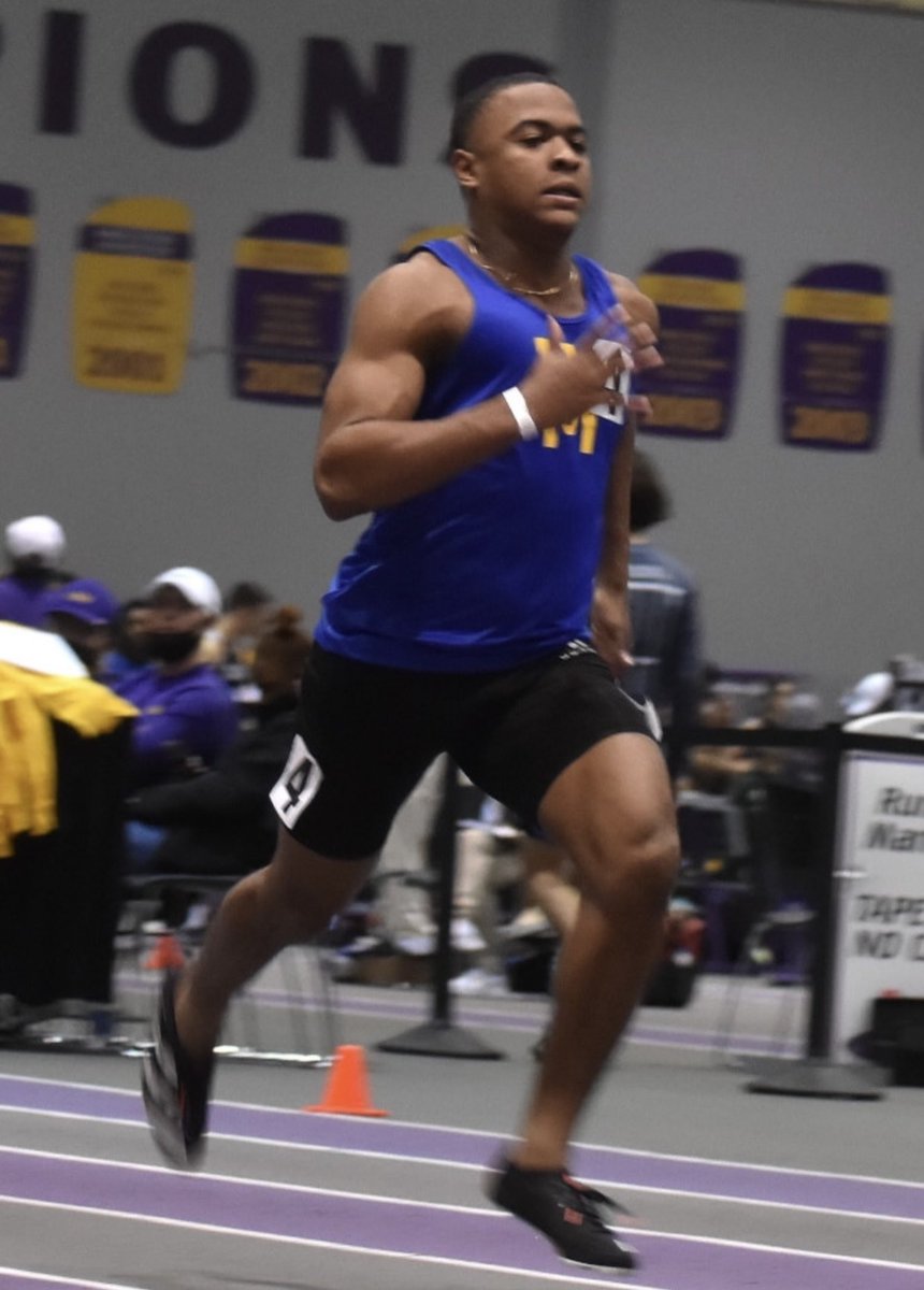 foulcard_eugene's tweet photo. #DistrictChamps
#RegionalChamps
100 meter, 200 meter, 4X100 relay and 4X200
Headed to STATE @LSU https://t.co/91EnG6CVdv
