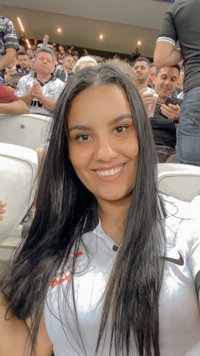 1akeila's tweet photo. Linda, Corinthiana e Pé quente #SigoInvicta https://t.co/n25BCgcFl6