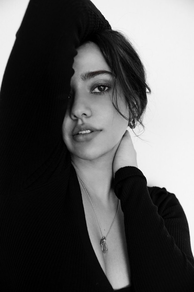Neha Sharma tweet media