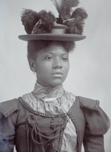 AfricanArchives's tweet photo. Beautiful black women women from the Victorian era. https://t.co/lQISAw4rmo