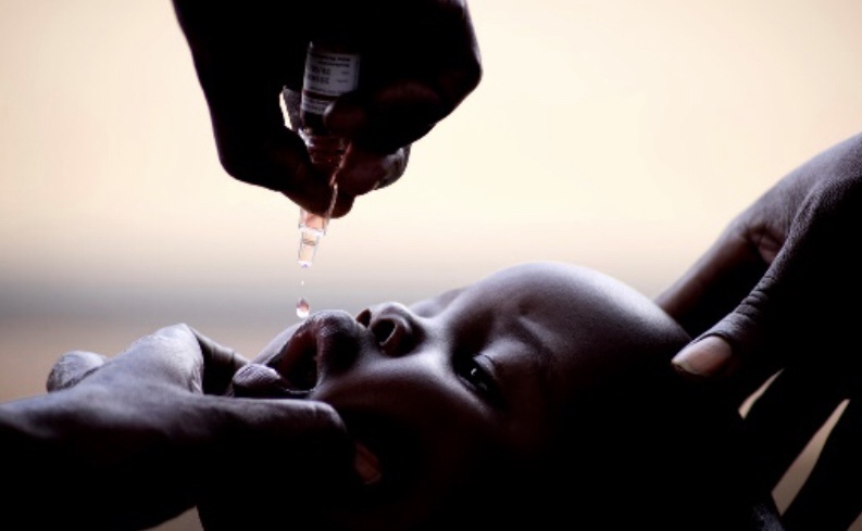 UNICEFUganda's tweet photo. This #AfricanVaccinationWeek is a reminder of how immunization is essential to enable children to grow healthy and have a #BetterStartInLife.
Let us not let down our guard and risk a return of vaccine-preventable diseases. #EveryChildALIVE #InvestInUGchildren #LongLifeForAll https://t.co/XNTlBwcRAF