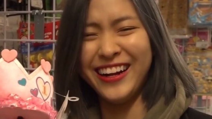 dailysrj's tweet photo. the most genuine smile https://t.co/HrdS8TNAu6