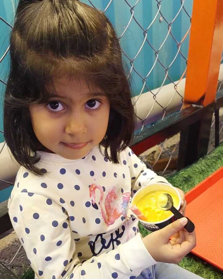 MihiNihar's tweet photo. I scream for icecream🍦
•
•
•
•
•
#icecream #coneicecream #creamstone #summer #mihinihar #mihiandnihar #mihi #kidmodels #fashionmodel #fashionmodeling #childactor #internationalkidsmodel #indiandesigner #couture #love #photooftheday #kidsphotoshoot #nofilterneeded https://t.co/yPxgaIUcLI