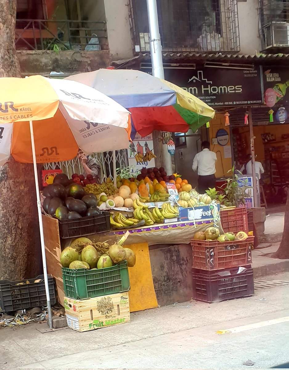 Check out the photos attached, he is back into business in full glory <a href="/IqbalSinghChah2/">Iqbal Singh Chahal</a> <a href="/MNCDFbombay/">M.N.C.D.F</a>
#freefootpath <a href="/RoadsOfMumbai/">Roads of Mumbai</a>