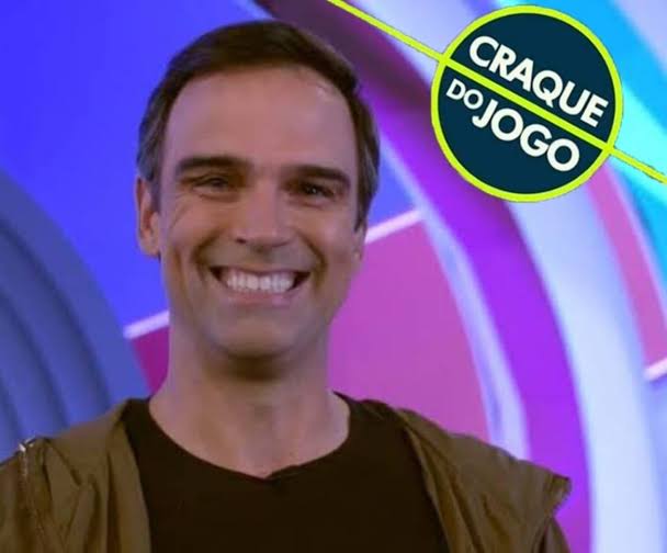 mundodabola's tweet photo. Eu amo este homem chamado Tadeu Schimidt. Coração GIGANTESCO. https://t.co/rWbNEjt2hx